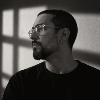 Miguel Recio, freelance identity and web designer